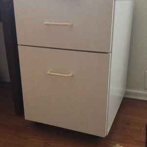 DESK OR YOU CAN PUT THINGS